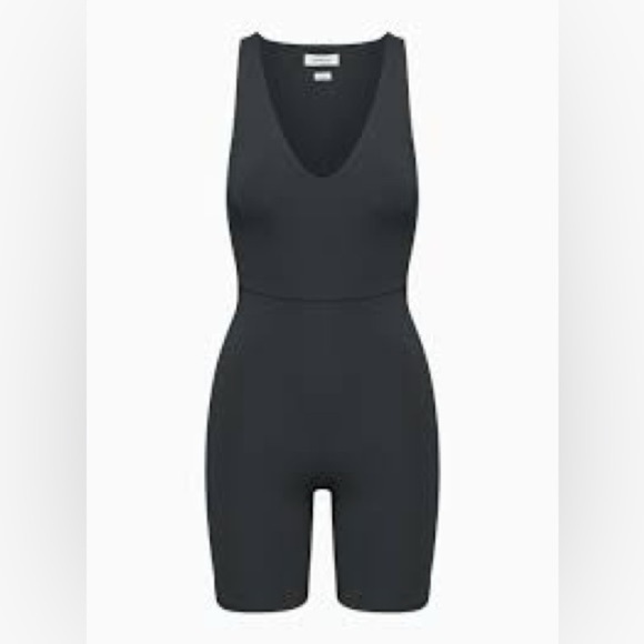 Babaton Aritzia Contour V-Neck Shorts Romper Black Stretch XS - Picture 2 of 5